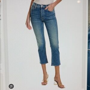 MOTHER 31 The Tomcat Kneeling on Stones Jeans